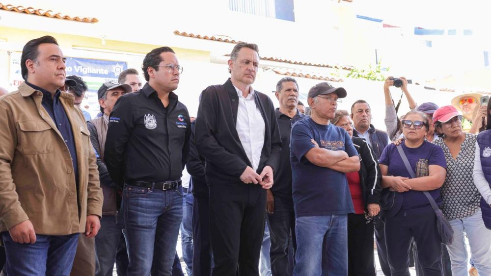 Chepe Guerrero y Mauricio Kuri inauguran obras de urbanización en Candiles.