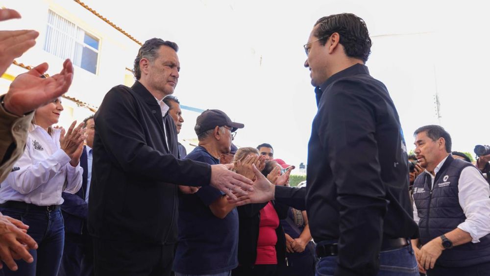 Chepe Guerrero y Mauricio Kuri inauguran obras de urbanización en Candiles.