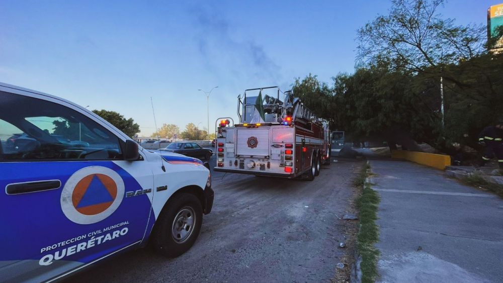 Sofocan incendio en alcantarillado pluvial en Vista Dorada. Foto: Ilustrativa/ Facebook/Protección Civil del Municipio de Querétaro.