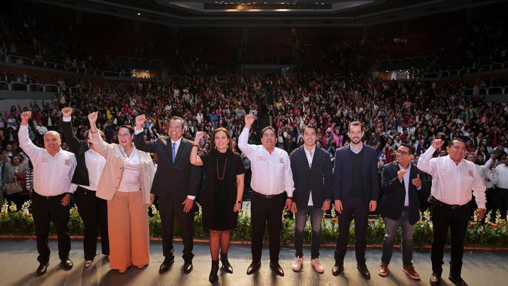 El compromiso docente impulsa la paz en Querétaro: Felifer Macías.