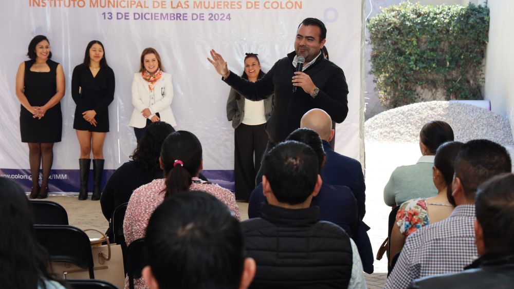 Gaspar Trueba inaugura nuevas oficinas del Instituto Municipal de la Mujer en Colón.