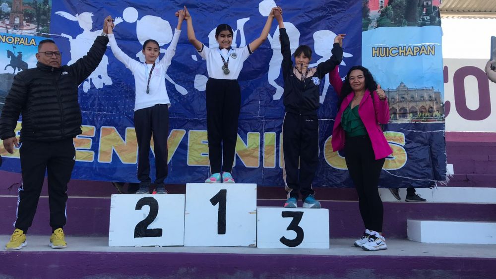 Juegos deportivos escolares en Tecozautla, Hidalgo.