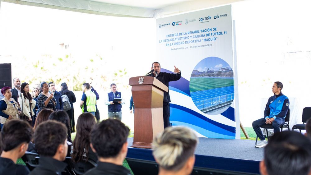 Inauguran la rehabilitación de la Unidad Deportiva Maquío en San Juan del Río.