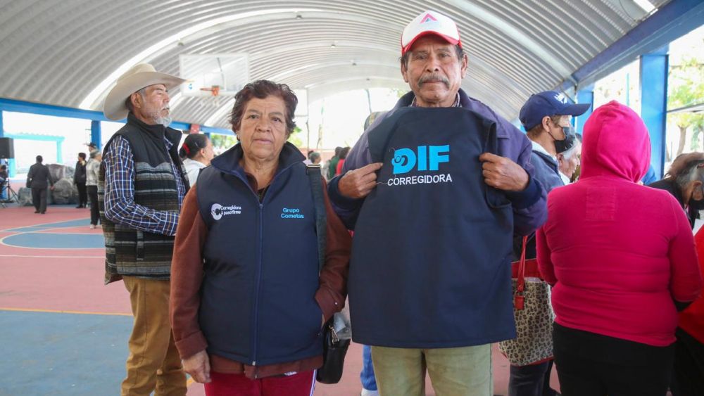 Corregidora Inicia Campaña “Abrigando con Cariño a Nuestros Adultos Mayores”.