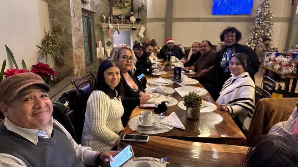 RedCom refuerza unidad y compromiso social en cena de Navidad.