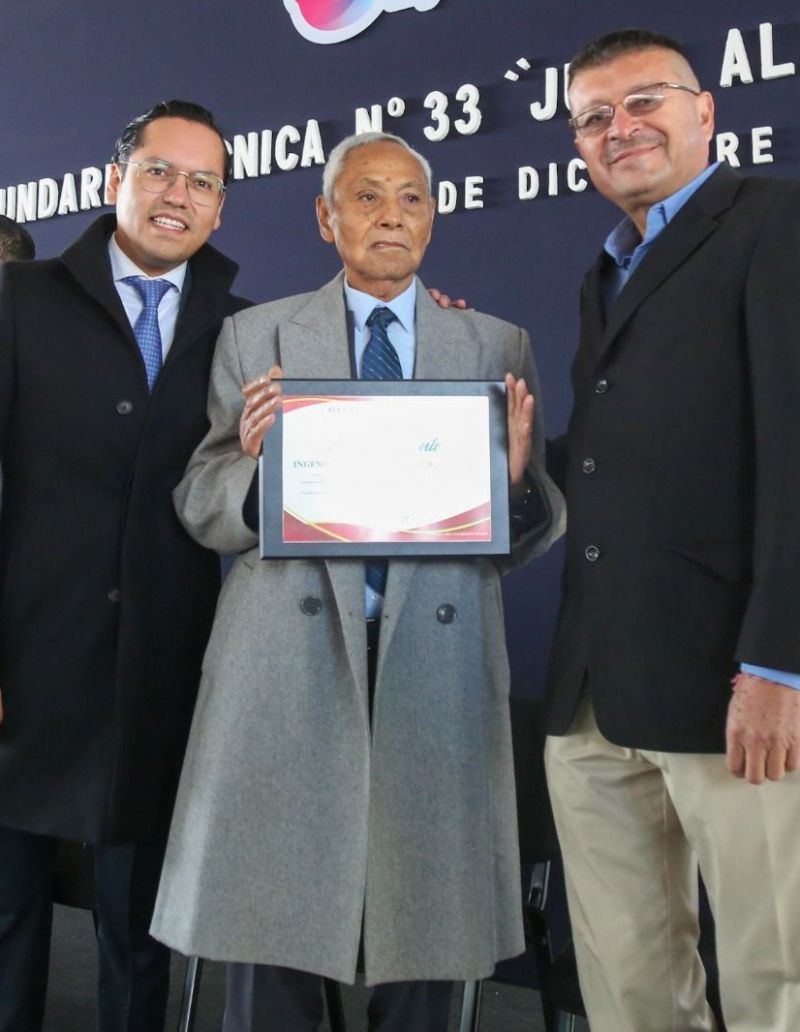 Anuncian construcción de aula-cocina en la Secundaria Técnica No. 33 “Juan Aldama”.