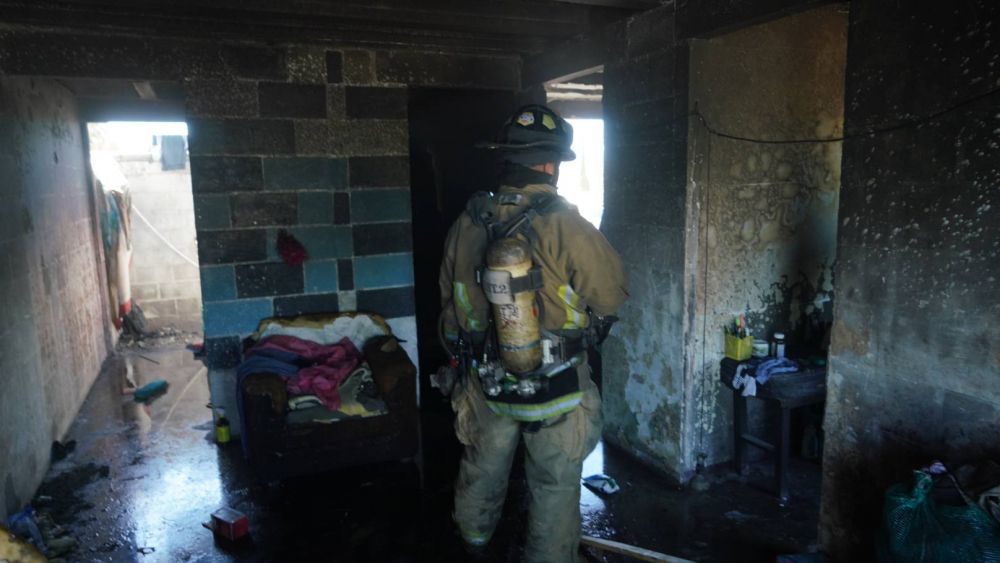 Incendio en casa abandonada en Loma Alta, San Juan del Río. Foto: Ilustrativa/ Facebook/Protección Civil SJR.