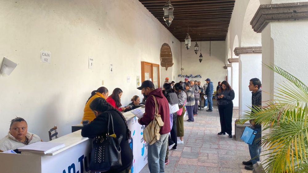 Primer día de pago de Predial lleno en San Juan del Río.