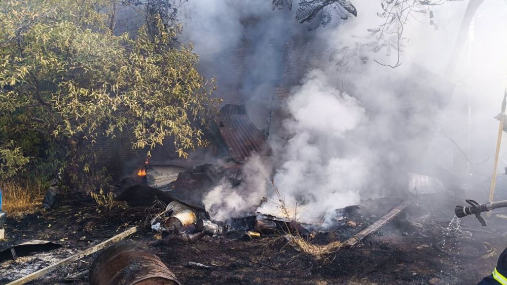 Incendio Controlado en Predio Abandonado en Querétaro.