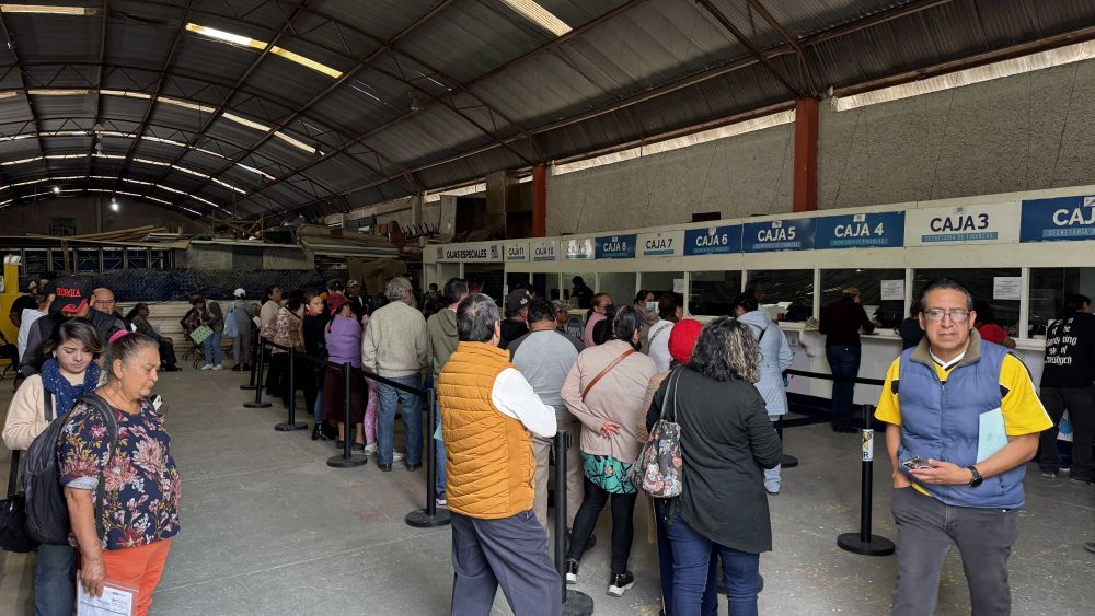 Gran afluencia en San Juan del Río para el pago del predial 2025.