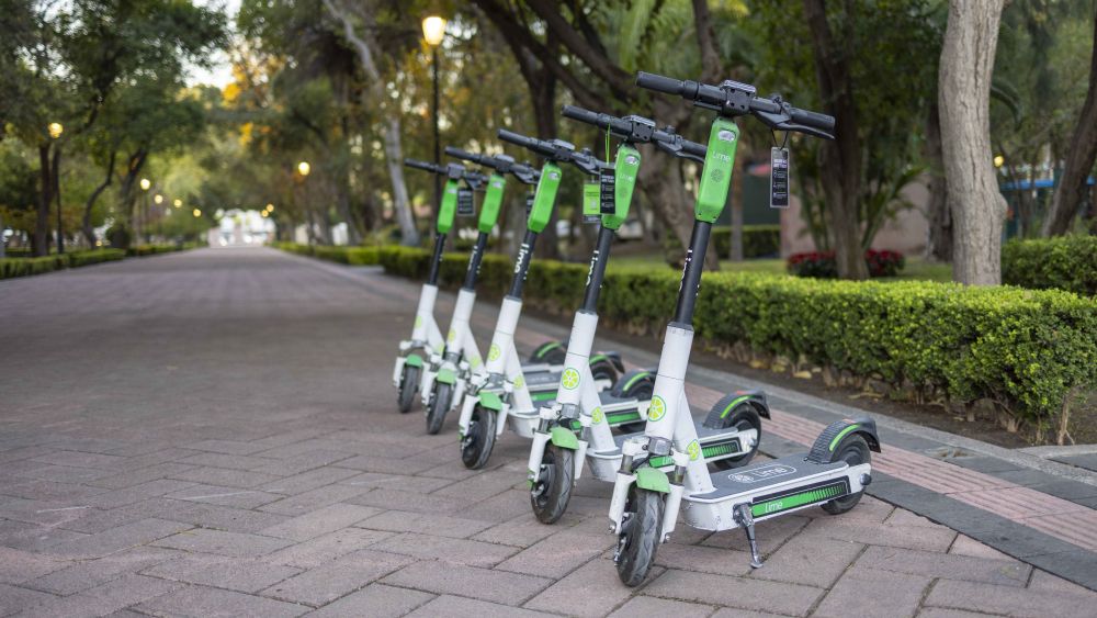 Querétaro Impulsa la Movilidad Sostenible con Scooters Eléctricos.