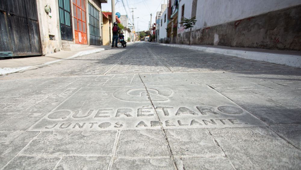 Entrega Kuri obras de infraestructura en San Juan del Río.