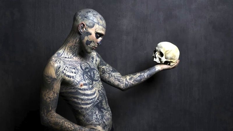 La familia del modelo Zombie Boy descarta que su muerte fuera un...