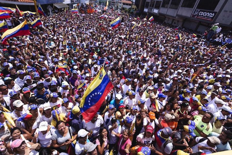 Guaidó Sigue Su Gira Por Venezuela Para Organizar Movilización Na 8004