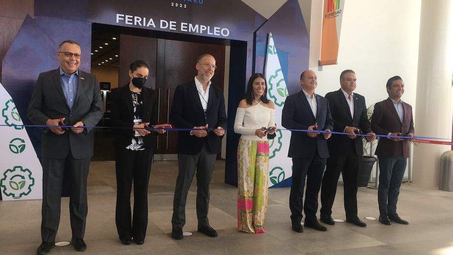 Realizan en Querétaro Feria de Empleo para Profesionistas