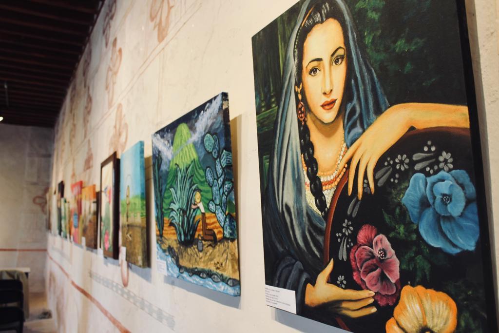 Presentan galería de arte 'Flor de Garambullo', en Huichapan