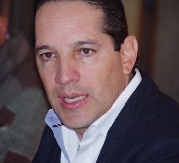 Senador Francisco Domínguez Servién. 