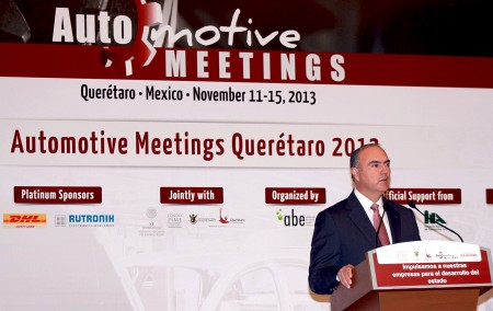 Inaugura el Gobernador del Estado el Automotive Meetings Querétaro 2013.