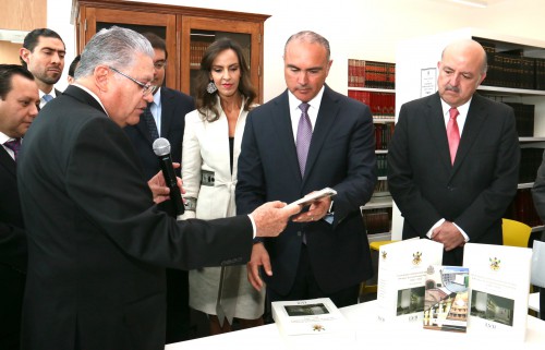 El Gobernador del Estado, José Calzada Rovirosa, reconoció a la LVII Legislatura comoun congreso competitivo.