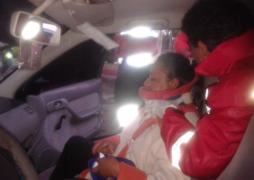 Elementos de la Cruz Roja y Bomberos Voluntarios, atendieron a los lesionados.