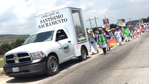 Llegan 15 mil fieles a la Morenita del Tepeyac a San Juan del Río. 
