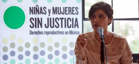Rebeca Ramos, coordinadora de investigación, durante la presentación del informe | CIMACFoto: César Martínez López