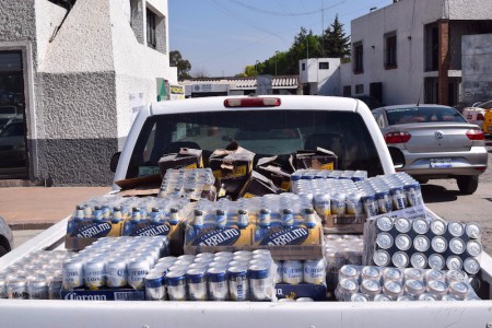 Combaten clandestinaje de alcohol en Pedro Escobedo