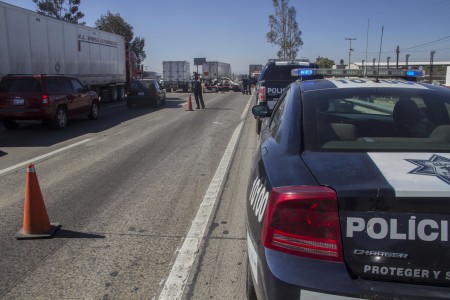 Traileros tinen de sangre la autopista Mexico Queretaro_ Tres muertos_5