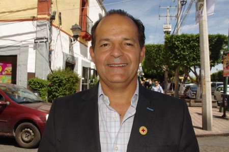 Delegado de Cruz Roja en Queretaro se reune con Memo Vega_3