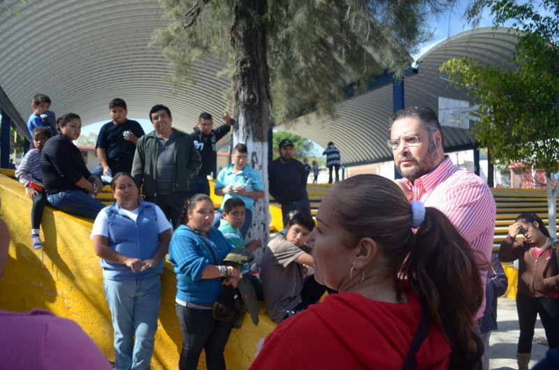 Dignifican espacios educativos en Querétaro. 