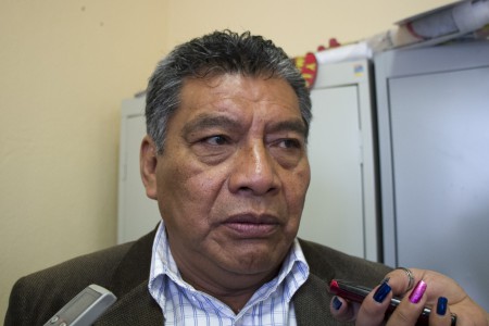 Hugo Gómez Gual, director de la primaria “Aspiración Campesina”, en la comunidad de San Sebastián de las Barrancas Sur.