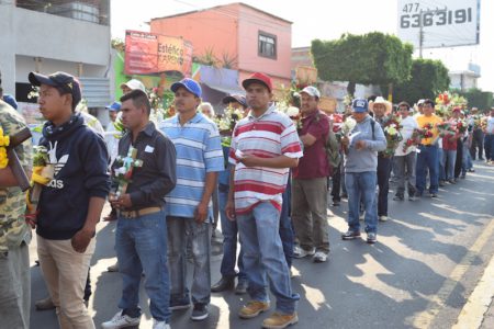 albaniles celbran dia de la santa cruz__07