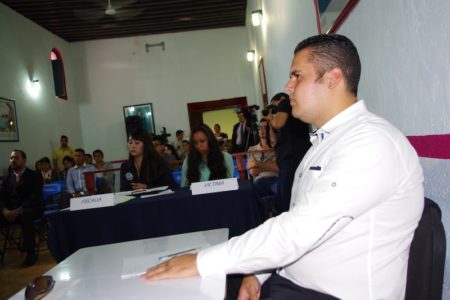 universidad-mesoamericana-prepara-estudiantes-en-juicios-orales-03