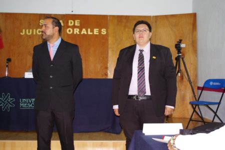universidad-mesoamericana-prepara-estudiantes-en-juicios-orales-05