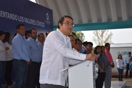 El presidente municipal, Guillermo Vega Guerrero, anunció una inversión de 4 millones de pesos para la construcción de obra pública.