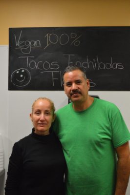 pareja-inmigrantes-abre-restaurante-mexicano-vegetariano-dallas-2